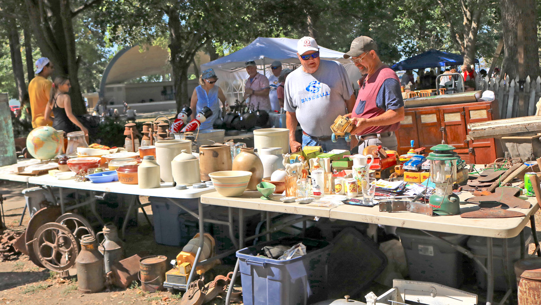 Antiques  in the Square