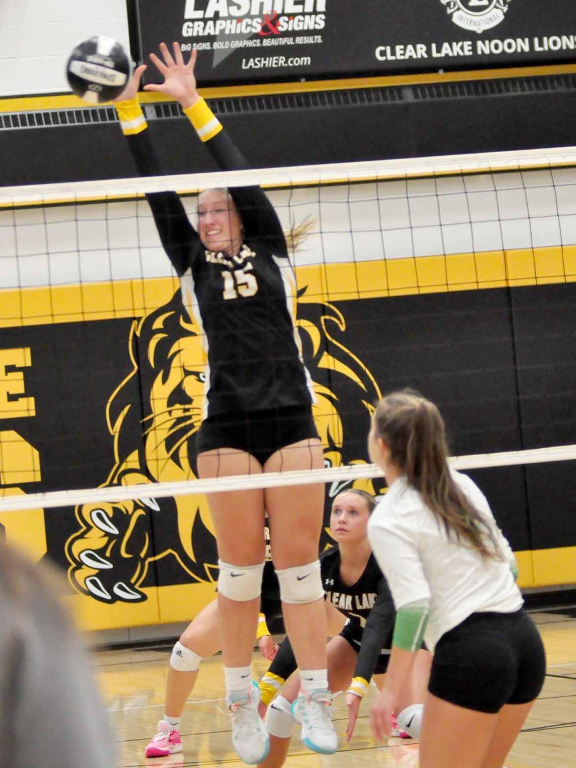 Lion VB finish regular season with win
