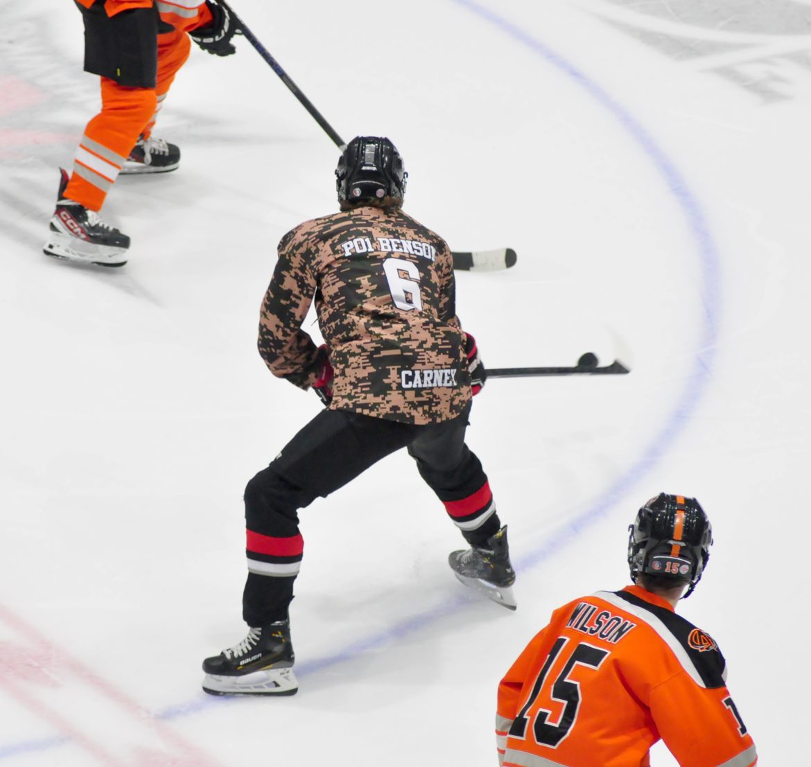 Mohawks split games with Blues