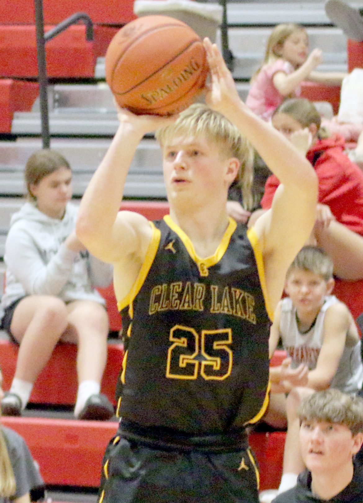 Lion basketball 7-0 headed into break