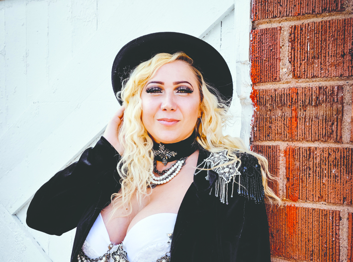 Recording artist with Clear Lake ties to hold  benefit concert at Diamond Jo Casino March 16