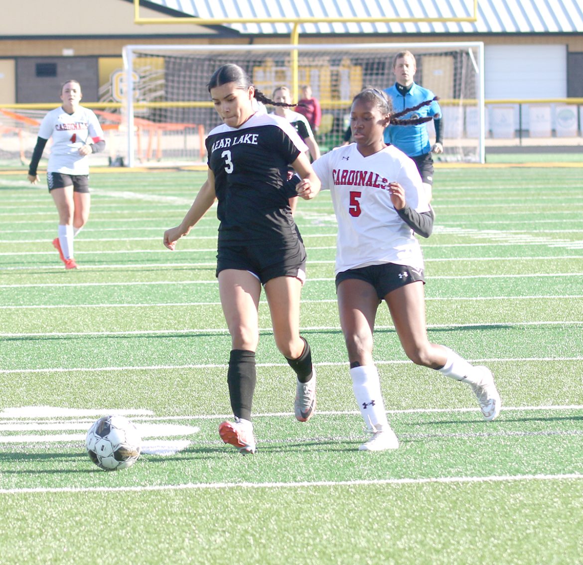 Lion girls defeat Lynx, fall to Cardinals