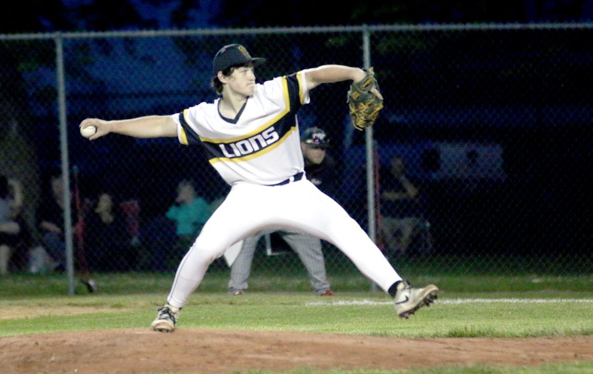 Lion baseball falls to Dike, defeats Red Oak