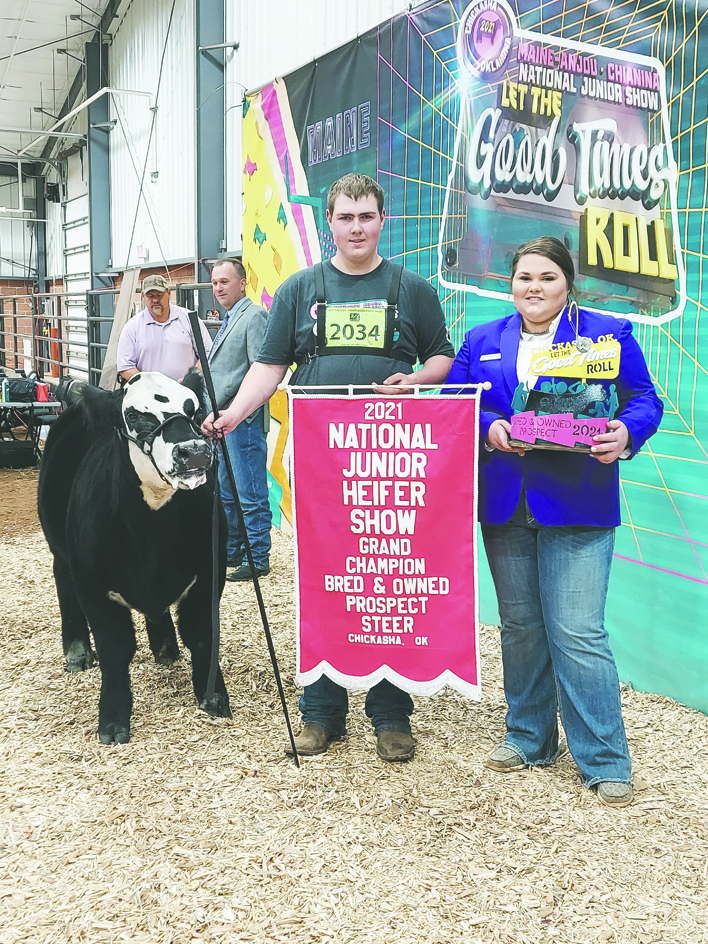 Quinn Whaley and Jett win National Junior Heifer Show in Oklahoma