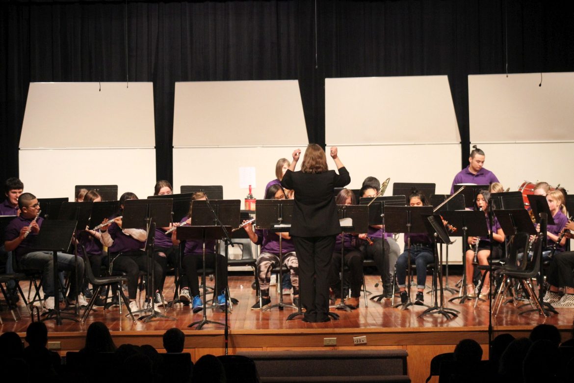 Middle School Band Brings Back The Sounds Of The Season