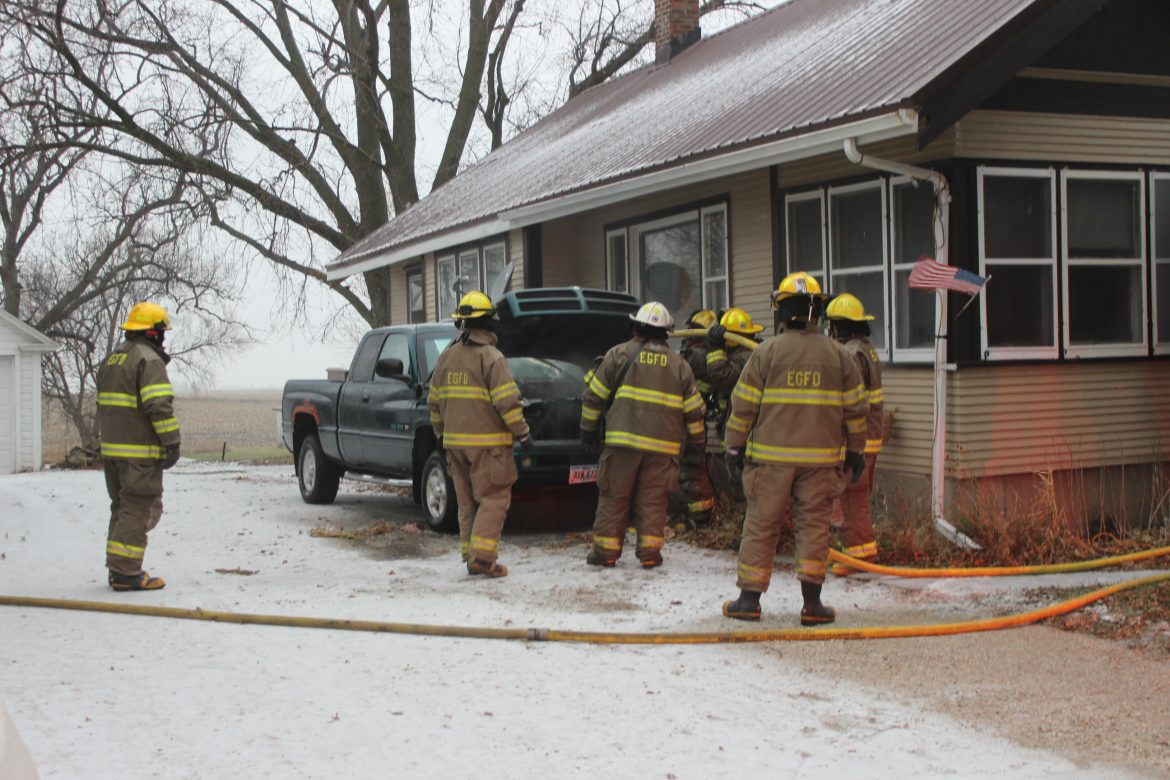 Fast Acting First Responders And Good Samaritan Save House From Fire