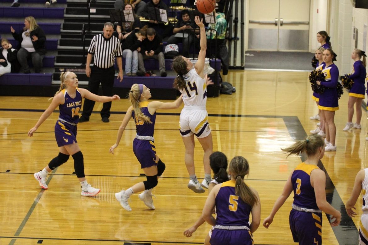 Eagle girls lose hard-fought battle to Bulldogs