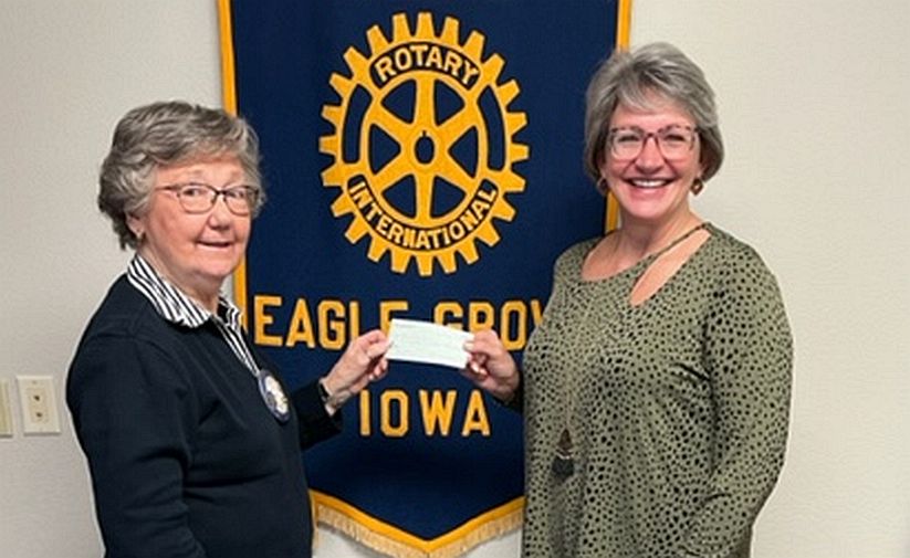 Rotary Senior Living Auxiliary makes donation to Rotary Senior Living