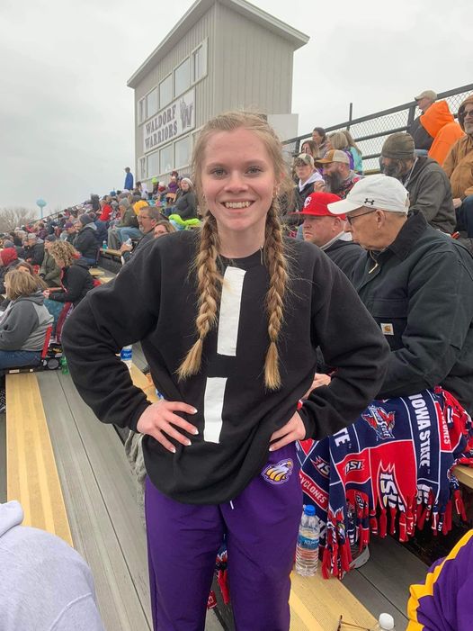 1-2-3, 4 and more: Eagles Track teams do well at Iowa West Meet, as Feske wins 100 meter