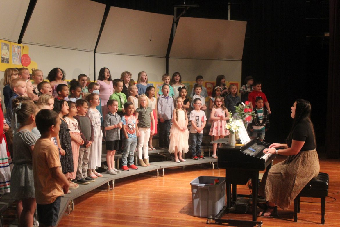 Kindergarteners & 1st graders ‘Spring Into Music’