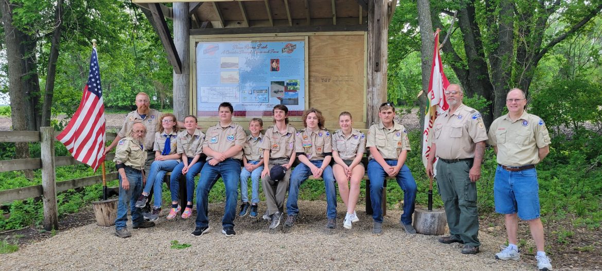 Three Rivers Trailhead sign completed