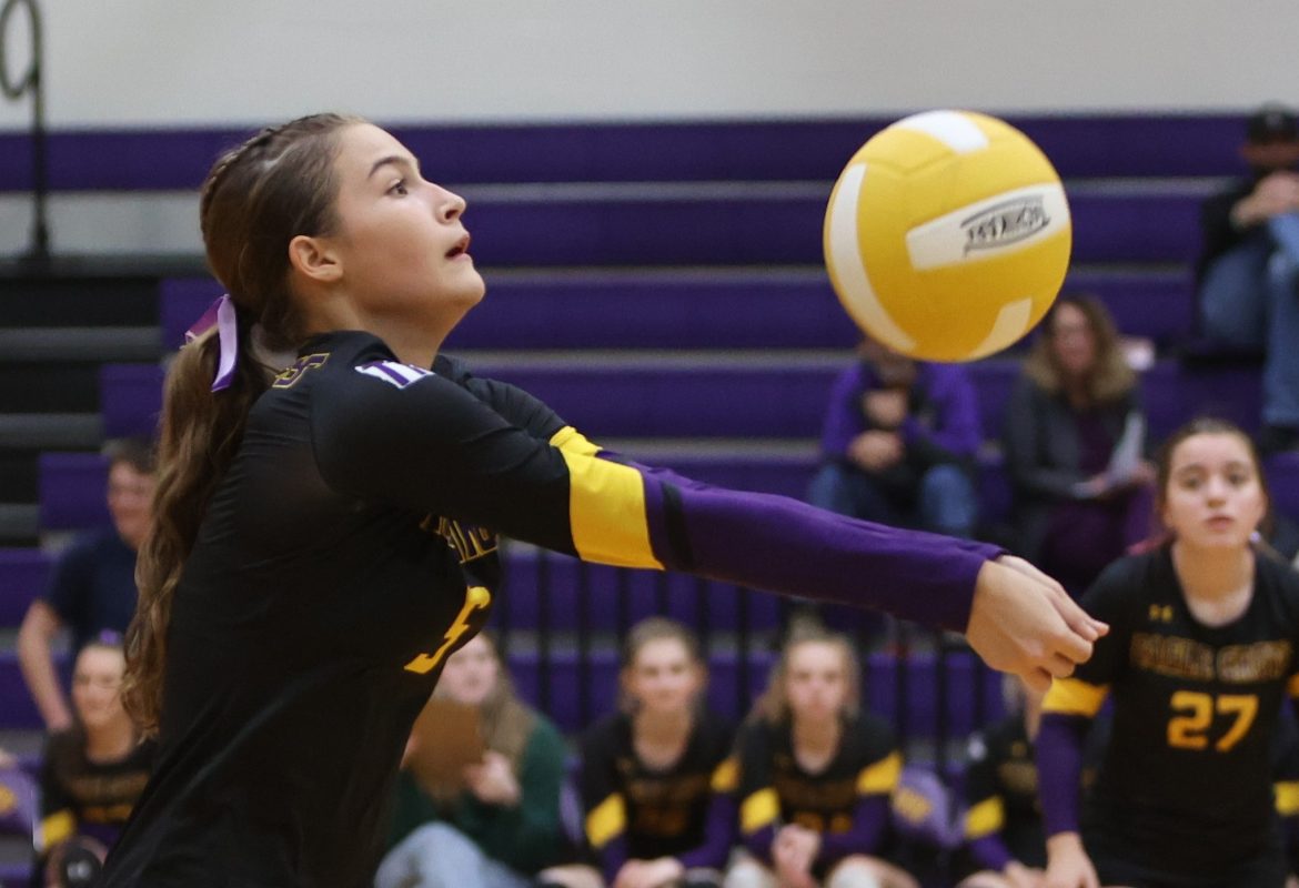 Varsity Volleyball shelves Paton Churdan in 3-0 sweep for Staff Appreciation Night