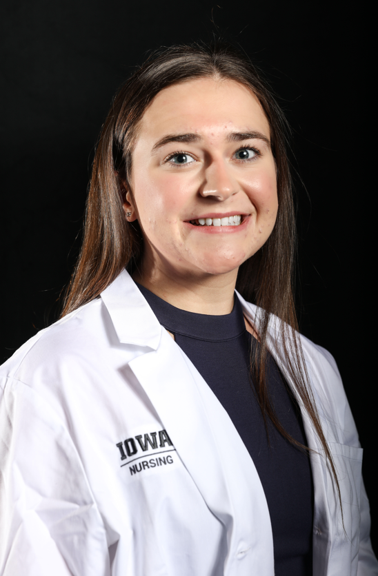 Schafer earns White Coat at UI Nursing School