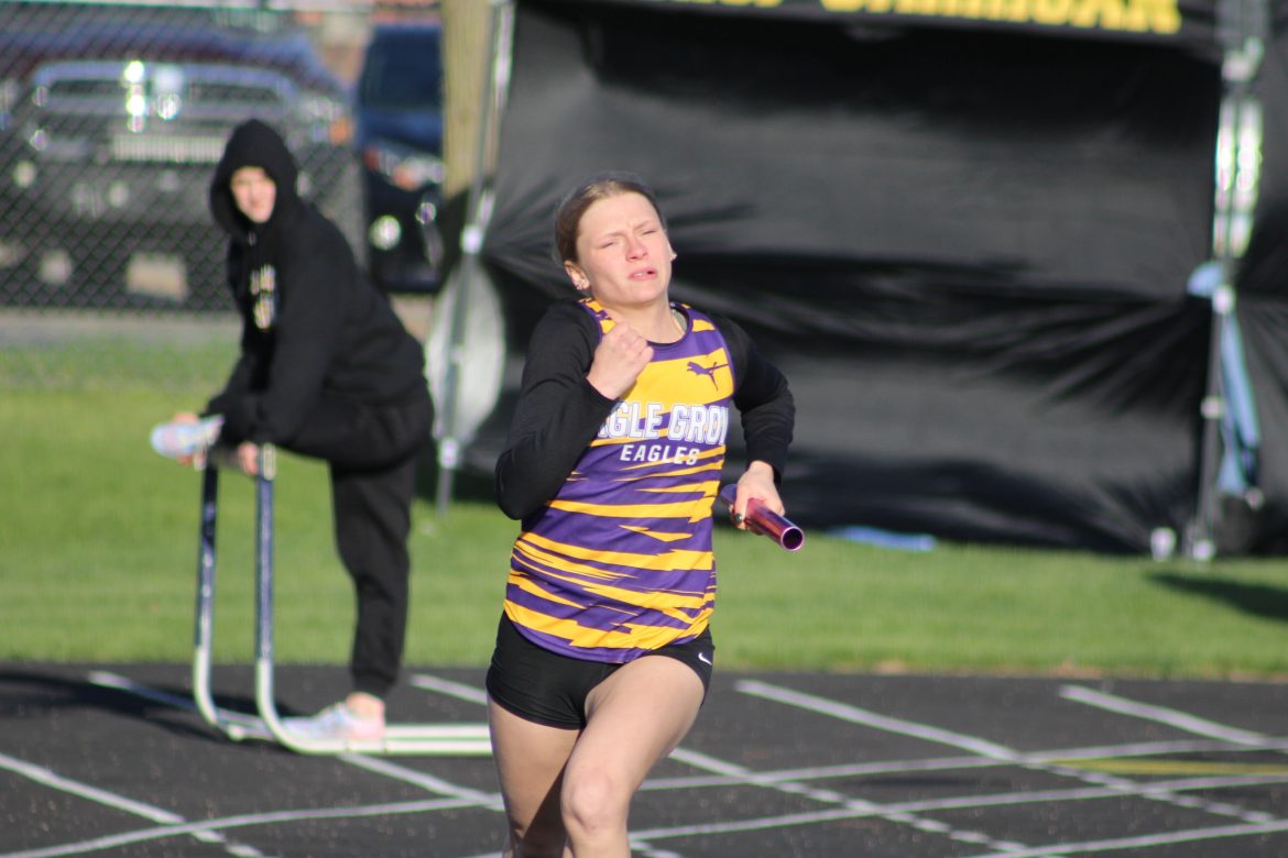 4×100 Dominates Field in Webster City