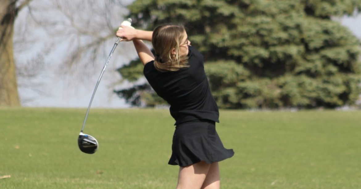Golfers Tee Off In EG To Start Season