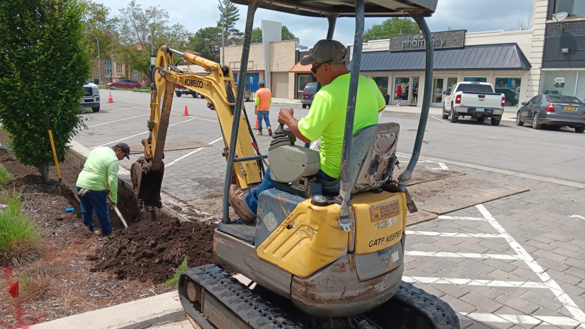 City Improves Downtown Sidewalks