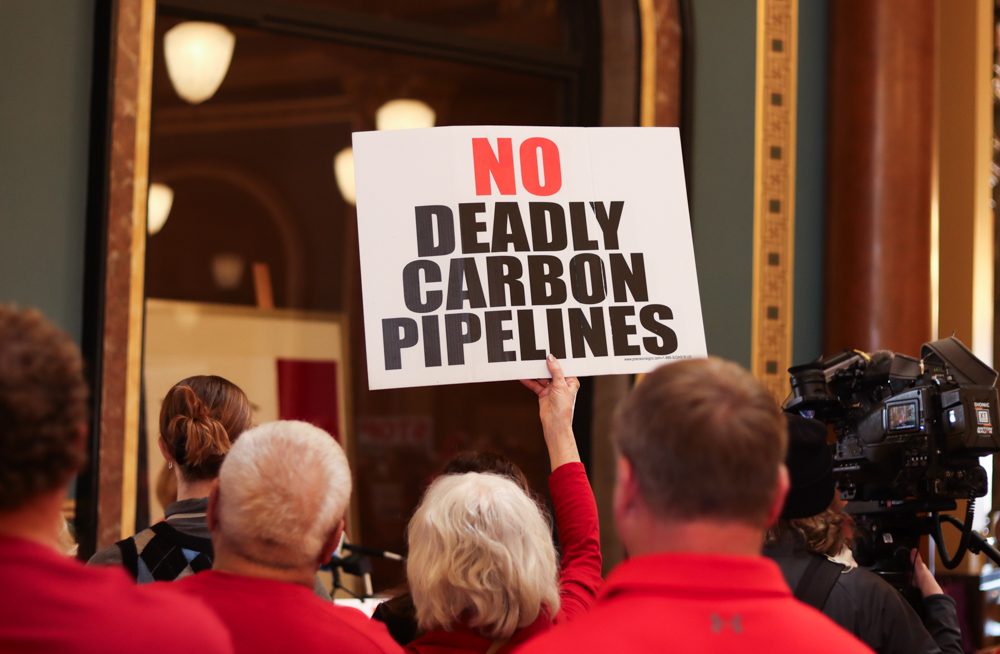 House moves petition for special session to override veto of pipeline bill