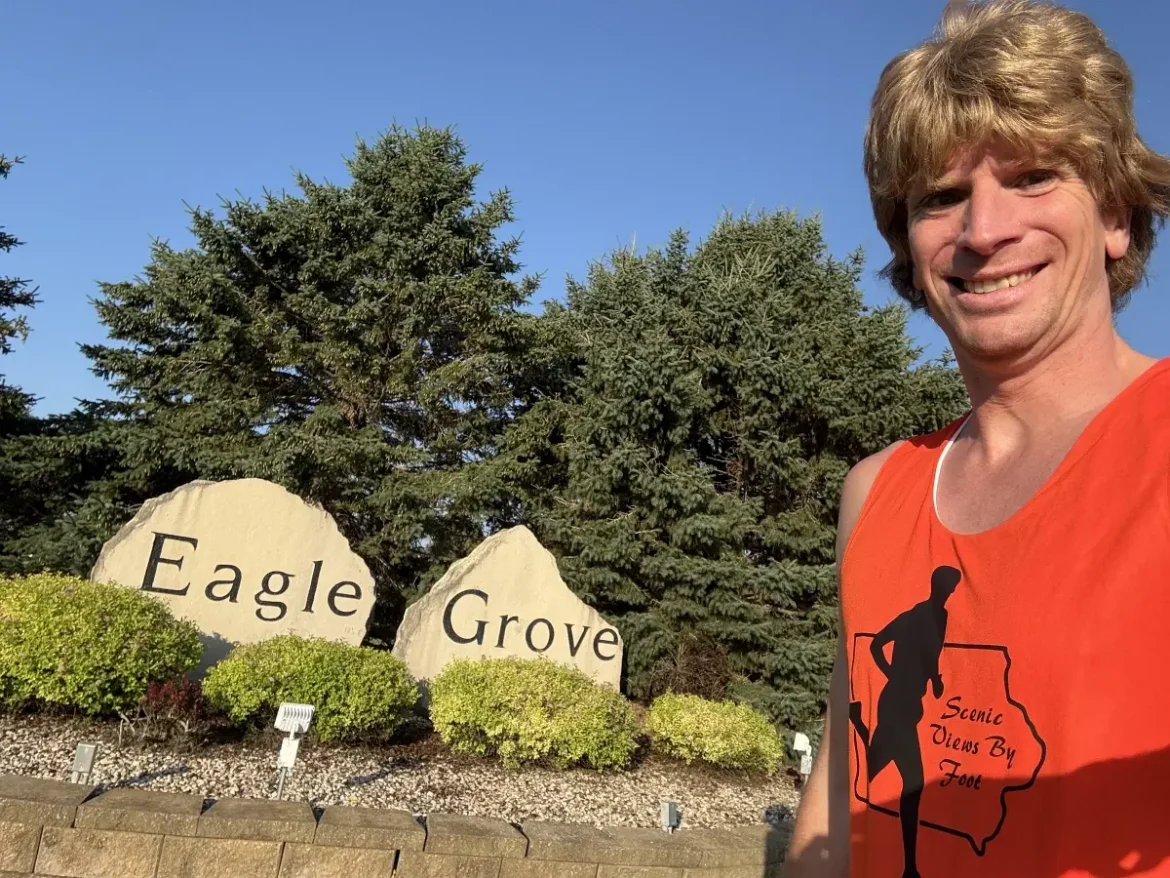 Running Poet visits Eagle Grove on final stretch of Iowa tour