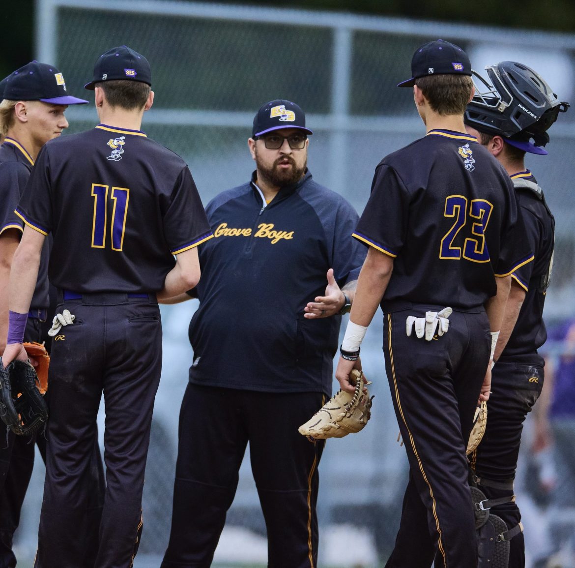 Longtime Skipper Steps Down