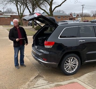 Grundy Center mayor aids “March for Meals”