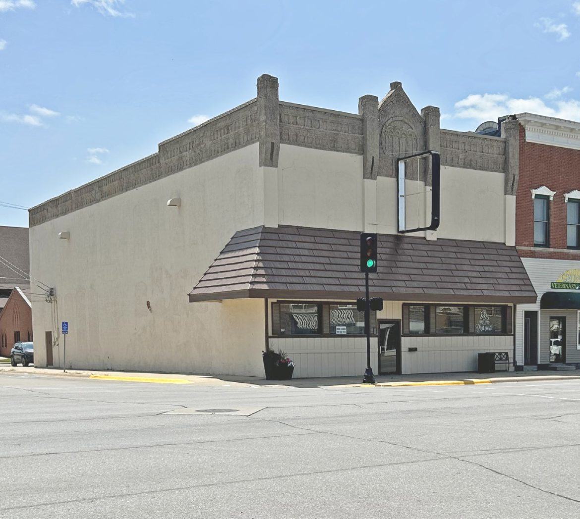 City receives grant to restore former Pizza Hut building