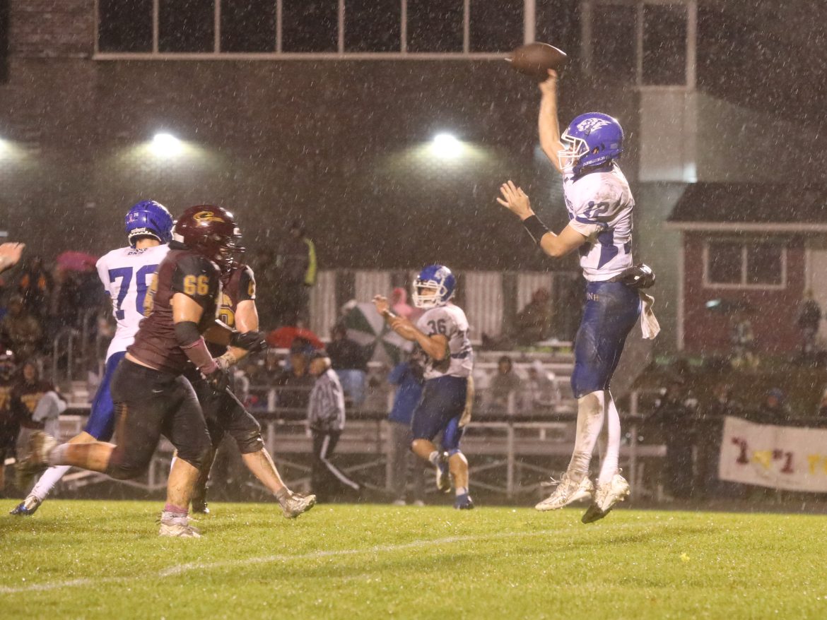 Goal-line stop puts Wolverines over Cyclones 14-8