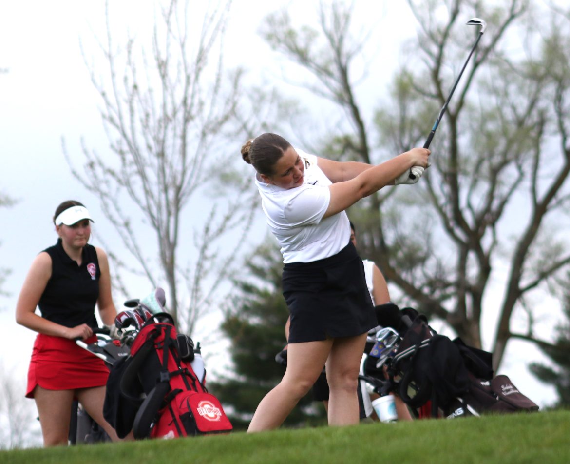 Sigourney girls pick up two wins on the links