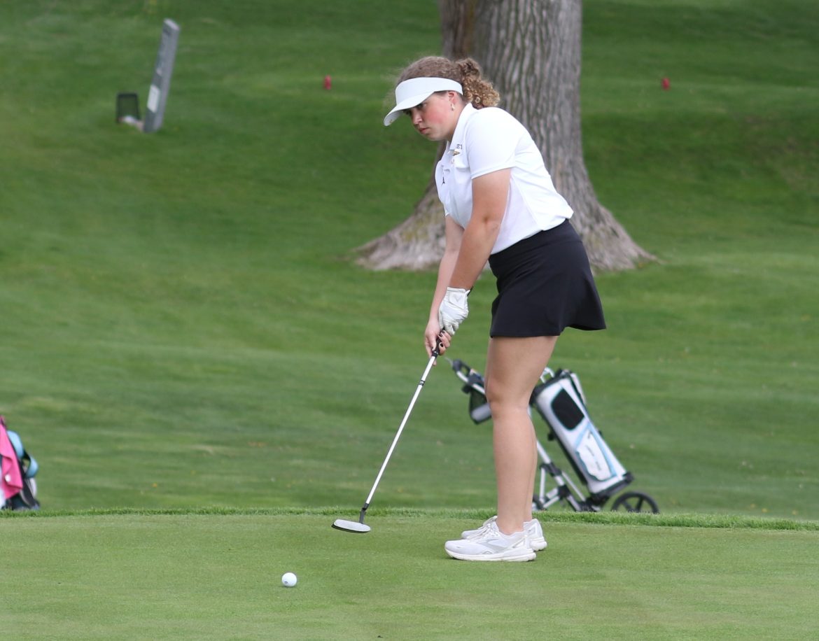 Sigourney girls shows strength in pair of meets