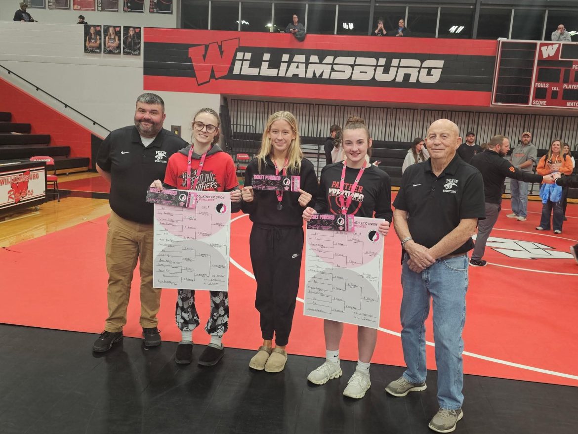 Pekin girls sending three wrestlers to State