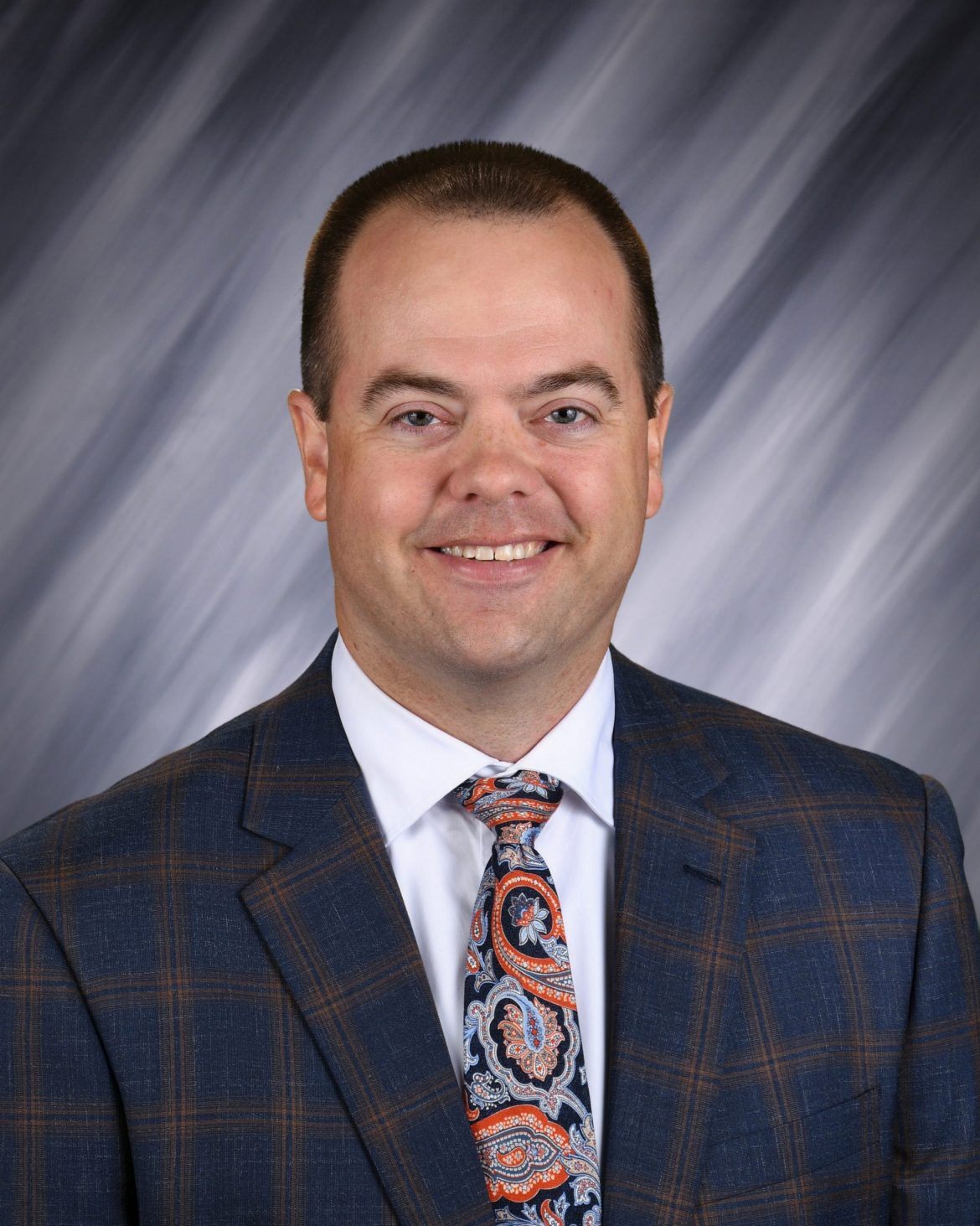 Derek Philips Hired as New English Valleys/Iowa Valley Superintendent