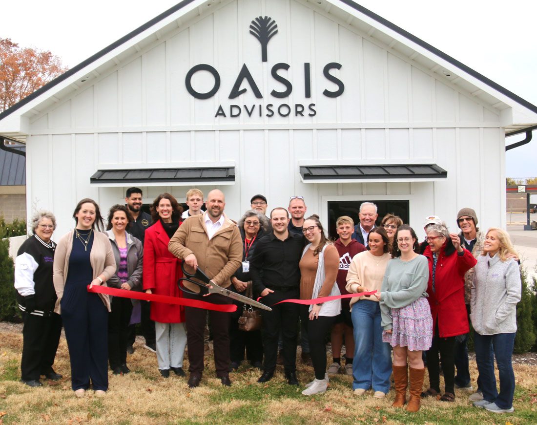 Ribbon cutting celebration at Oasis Advisors