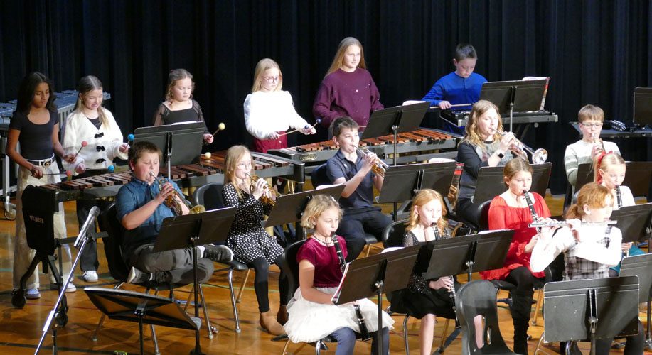 Lake Mills 5th and 6th grade winter concert