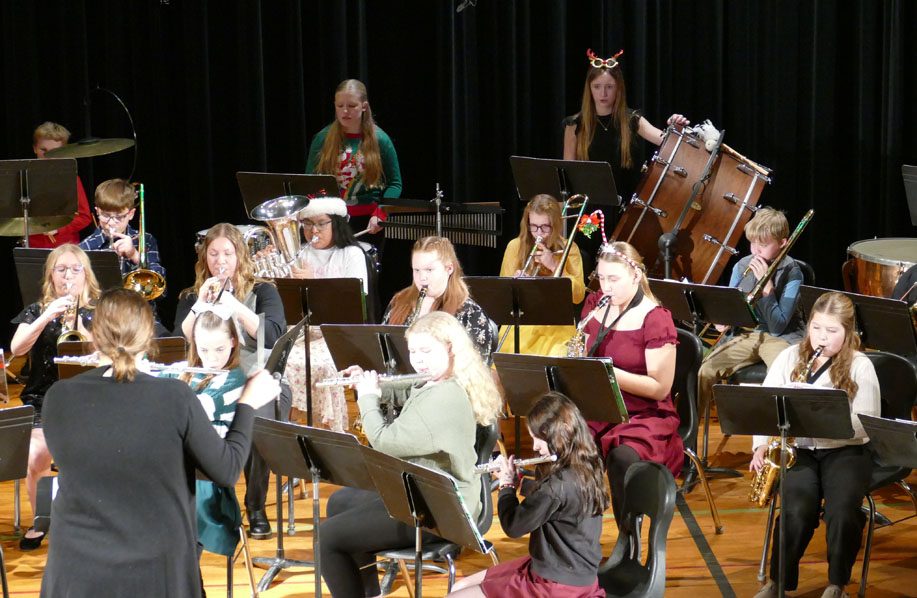 The Lake Mills sixth grade band performed four pieces at the winter concert on December 19, including “Joy!,” “Midnight Sky,” “Ye Merry Gents,” and “Christmas Holiday March.”