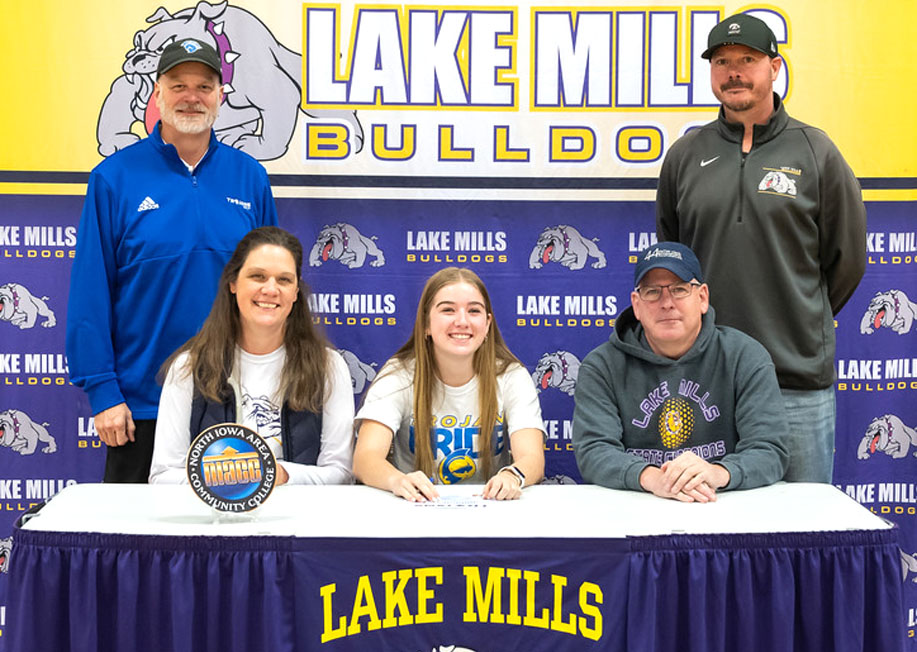 Ham signs on to golf at NIACC