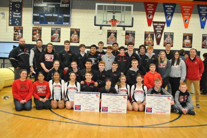 Cowboys wrestling sends eight on to districts