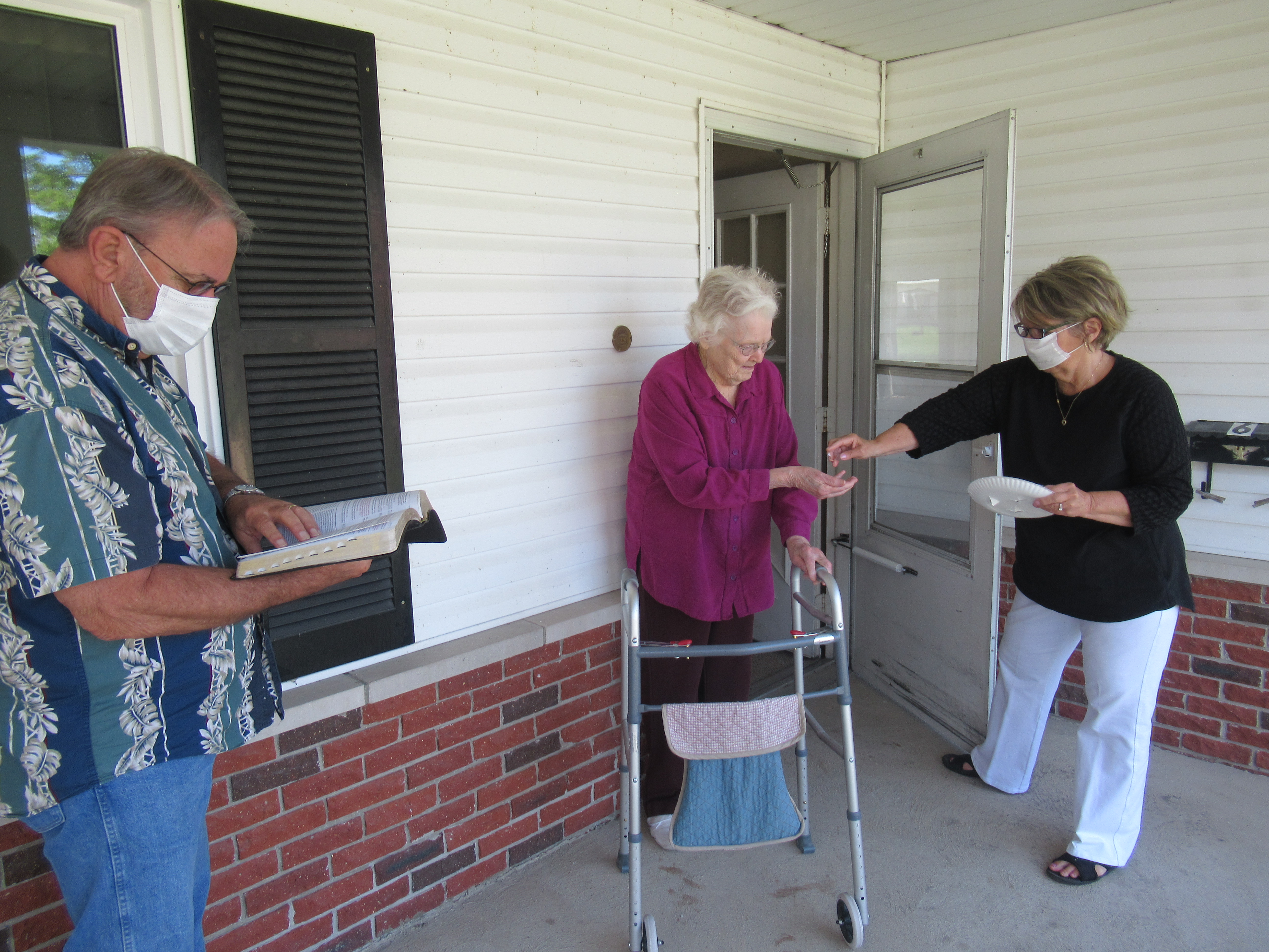 Coronavirus = ‘neighbor helping neighbor’