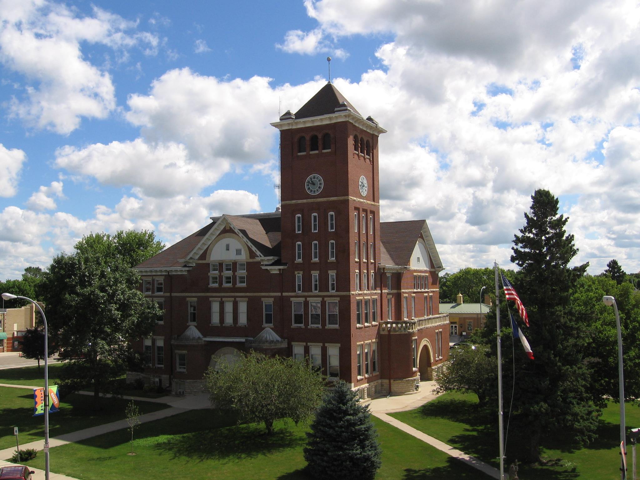 Wright County courthouse now open by appointment only