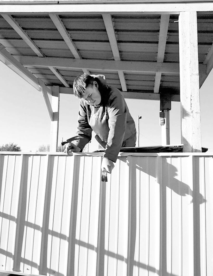 He’s not horsing around- Local 4-Her Quinn Whaley repairs horse arena announcers booth at fairgrounds