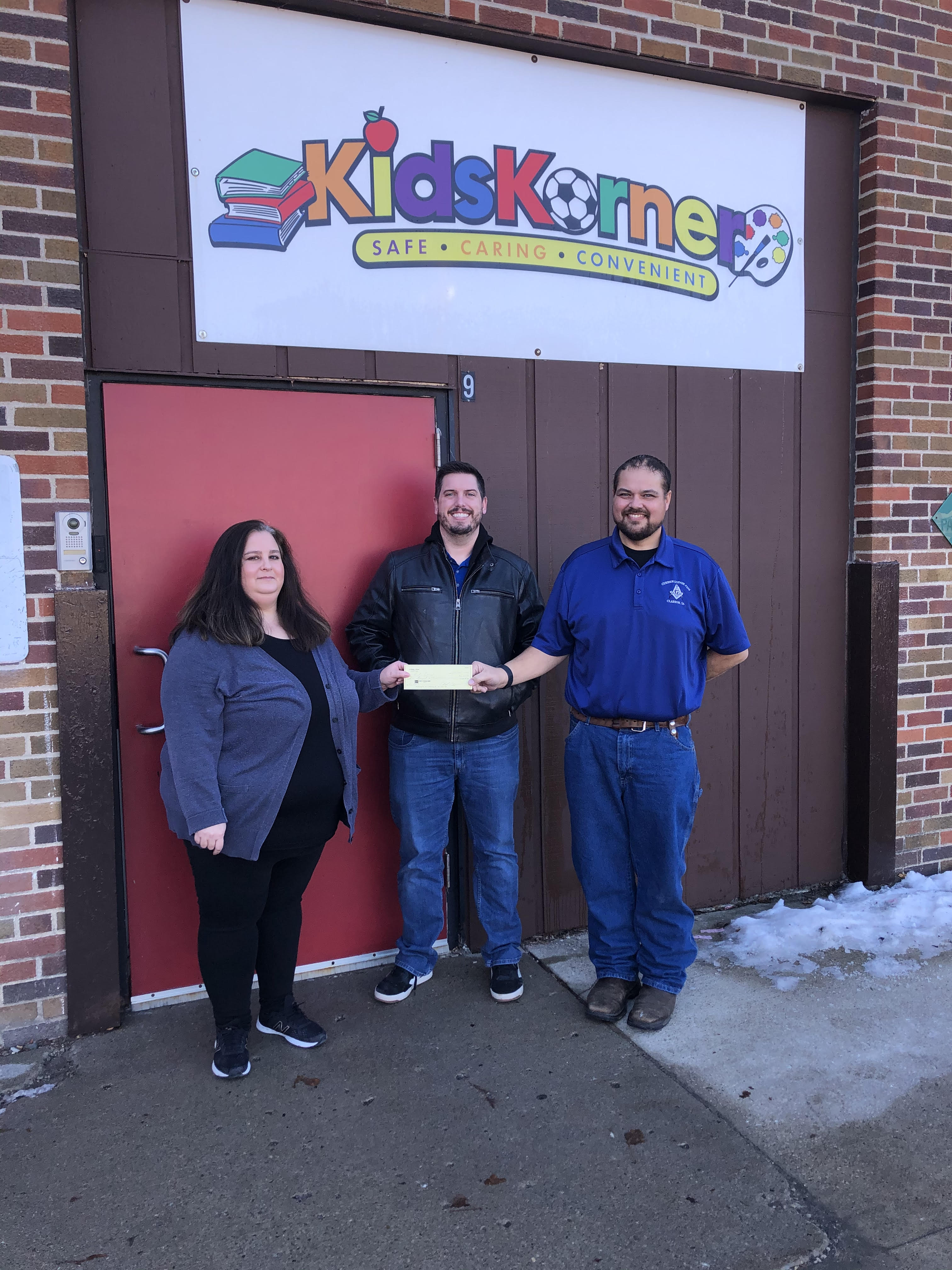 Cyrene Lodge donates to Kids Korner