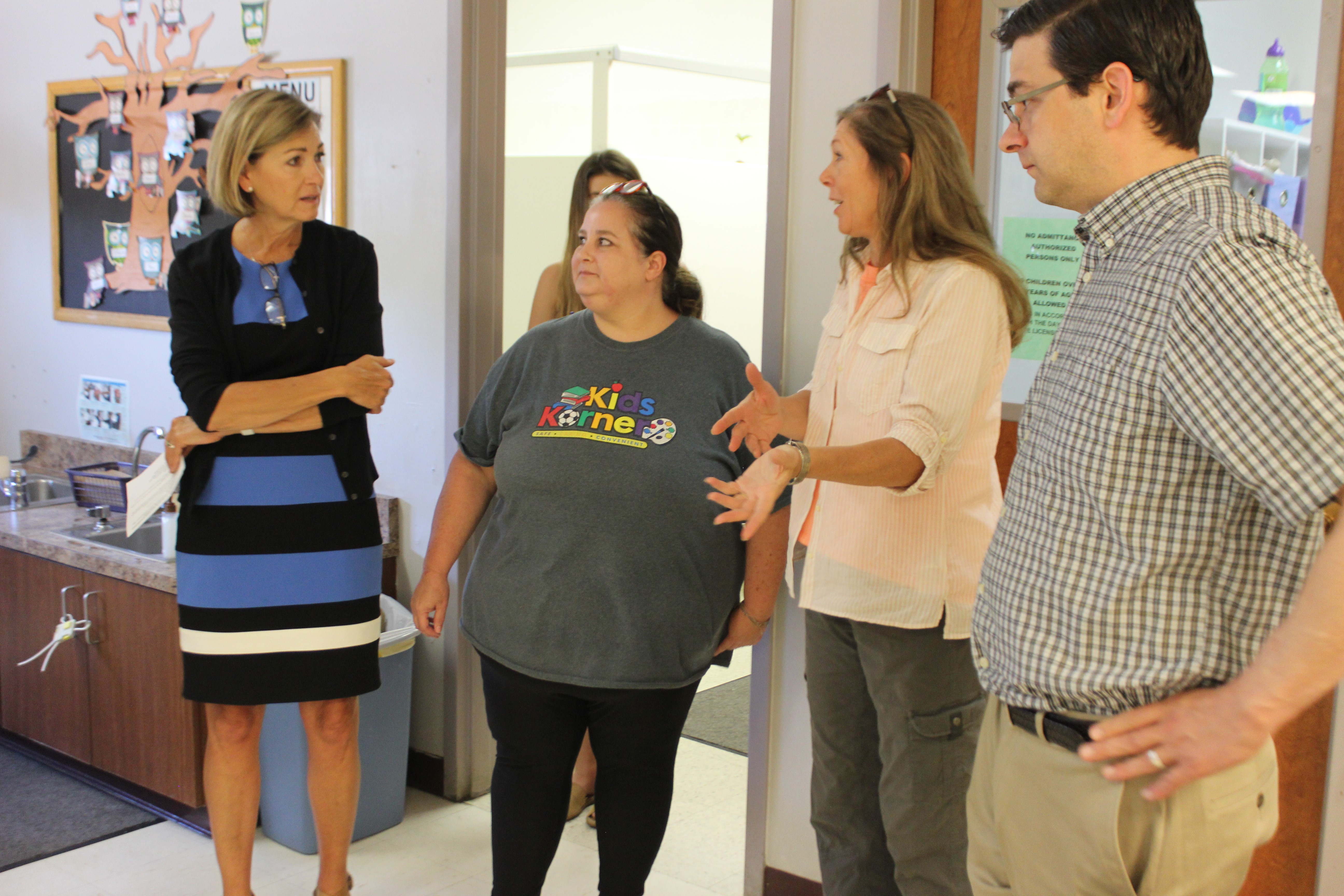 Governor visits Clarion daycare center