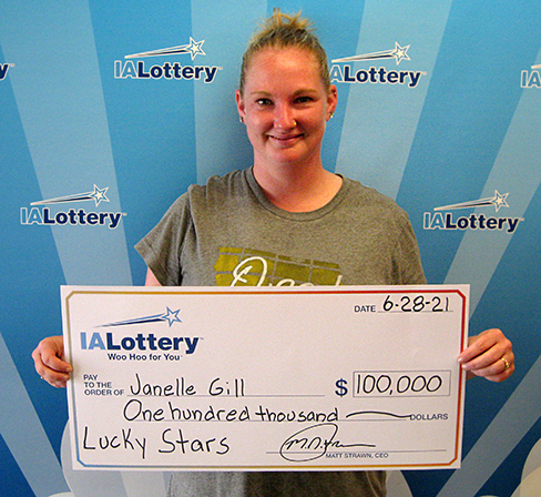 Eagle Grove Woman Wins $100,000 Lottery Prize