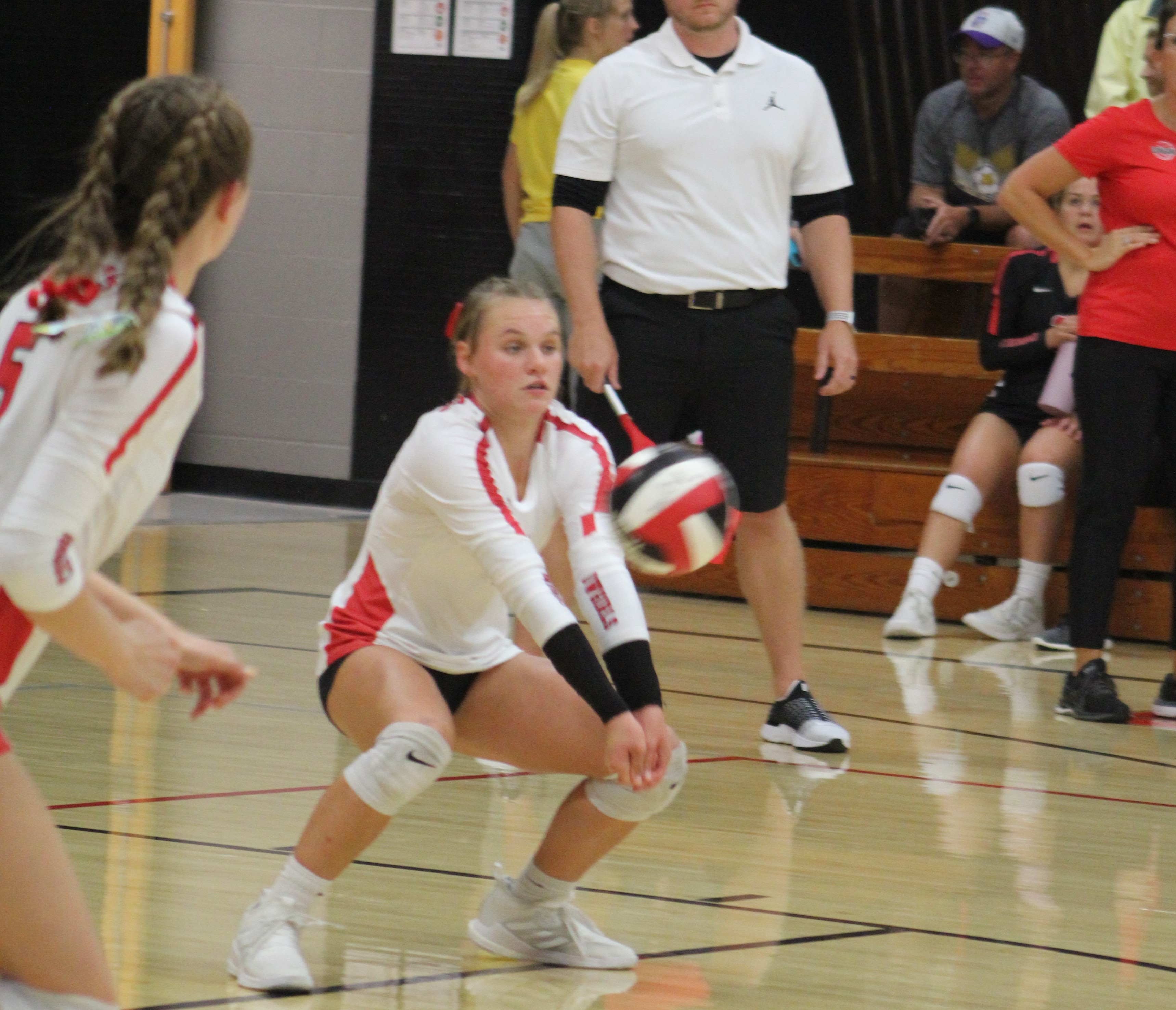 Cowgirls pull out three-set win over Algona in close match