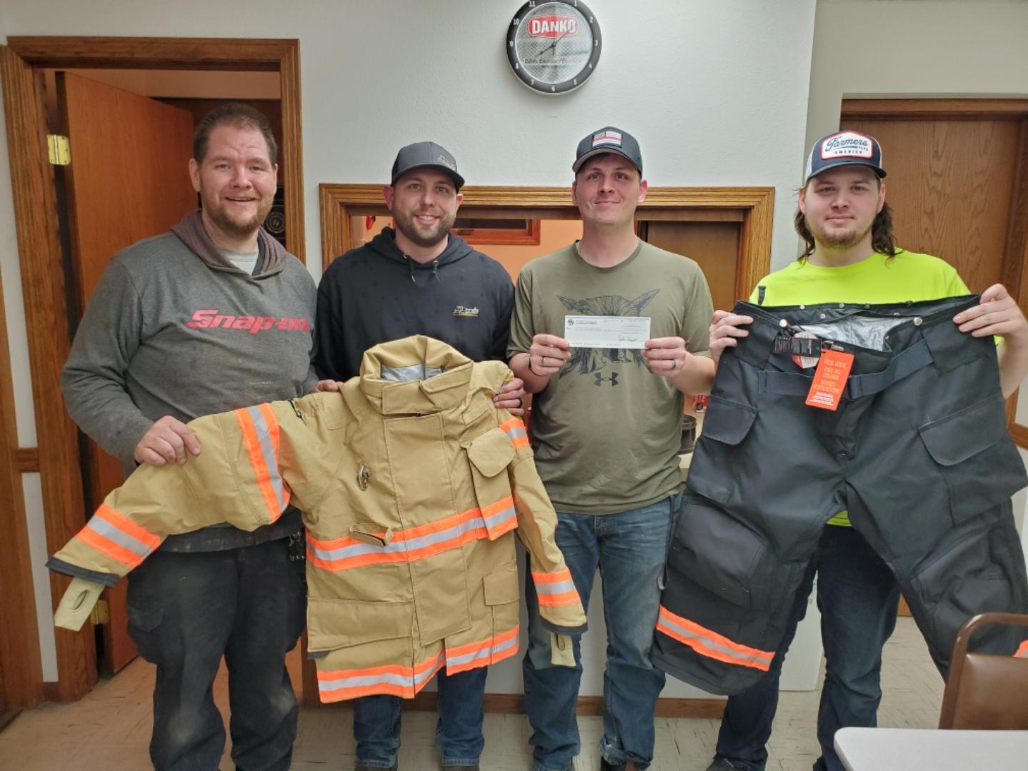 Hagie donates to fire department