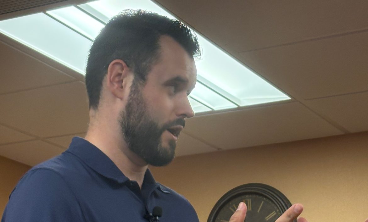 Zach Wahls Visits Wright County, Talks Healthcare, Water, and Iowa’s Future